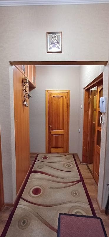 12 микрорайон: 2 комнаты, 50 м², 105 серия, 5 этаж, Дизайнерский ремонт — 2