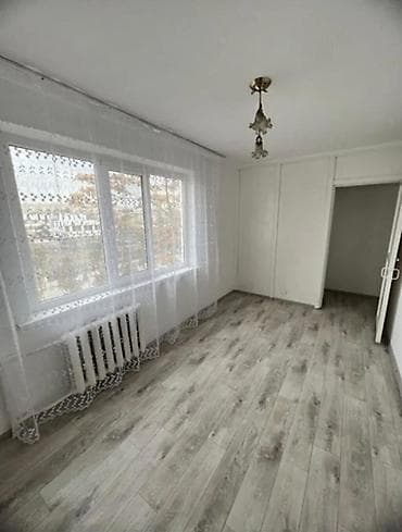 4: 2 комнаты, 45 м², 105 серия, 4 этаж, Косметический ремонт — 5