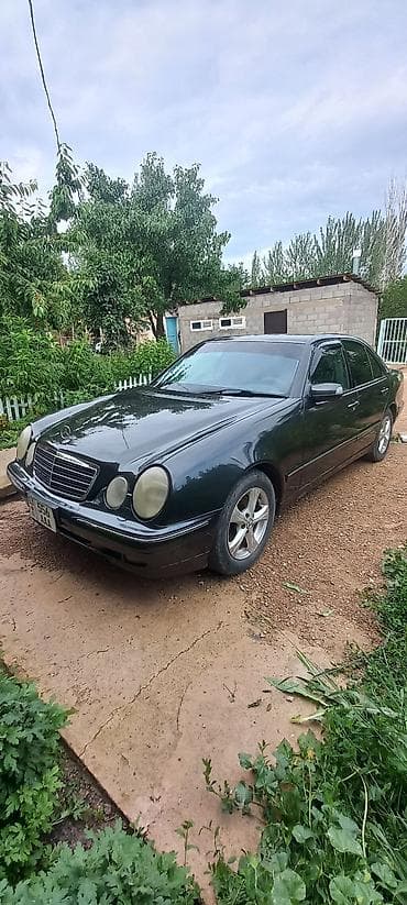 машина маз: Mercedes-Benz E-Class: 2000 г., 2 л, Механика, Бензин, Седан — 4