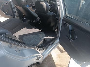 jetta 2: Volkswagen Vento: 1993 г., 1.8 л, Ручные, Бензин, Седан — 3