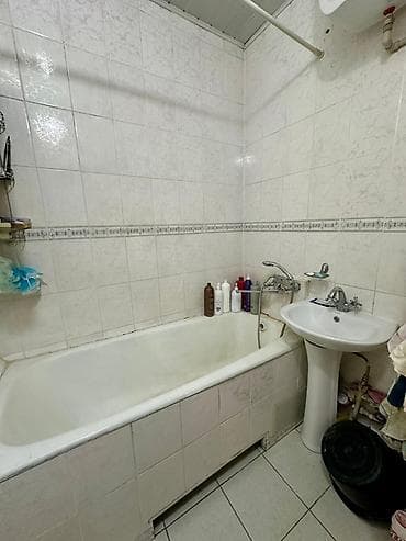 3 мкр: Продаётся 2-комнатная квартира в 7 микрорайоне 📍 Удобная локация с — 8