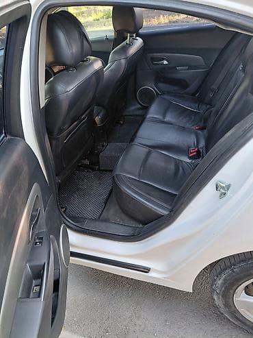 серв машина: Chevrolet Cruze: 2010 г., 1.8 л, Автомат, Бензин, Седан — 8