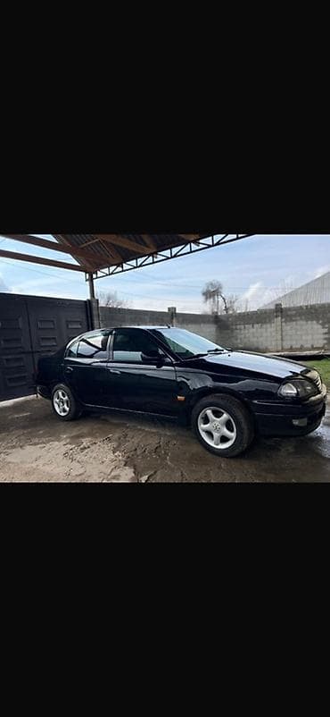 противотуманники ипсум: Toyota Avensis: 1999 г., 2 л, Механика, Газ, Седан — 4