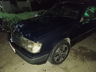 chrysler 300c: Mercedes-Benz W124: 1992 г., Седан — 4