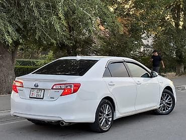 Toyota Camry: 2013 г., 2.5 л, Автомат, Гибрид, Седан