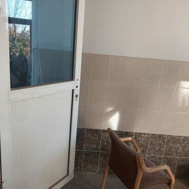 сдаю квартиру 2 комнатный: Аренда нежилых помещений в центре г. Манас ( ранее Джалал абад) — 10