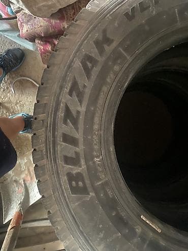 Шины 195 / 80 / R 15, Зима, Б/у, Комплект, Легковые, Bridgestone