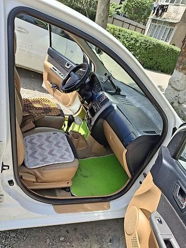 Транспорт: Hyundai Getz: 2005 г., 1.4 л, Автомат, Бензин, Хетчбек — 4