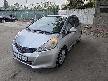 обмен на малолетражку: Honda Jazz: 2011 г., 1.3 л, Вариатор, Бензин, Хэтчбэк — 2