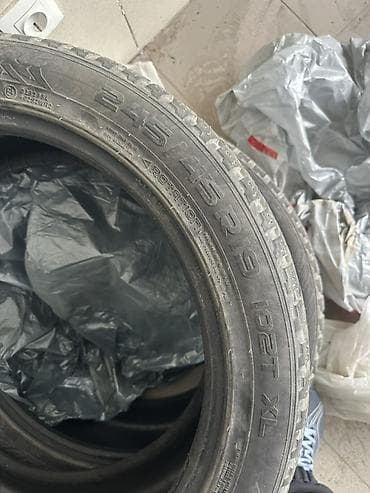 шипованные: Зимние шины с шипами, размер 245/45 R19 102T XL. 2штук 275/40 2штук — 4