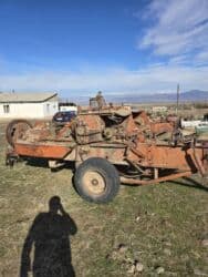 трактор юмызы: Модель 82, Б/у, С пресс-подборщиком — 3