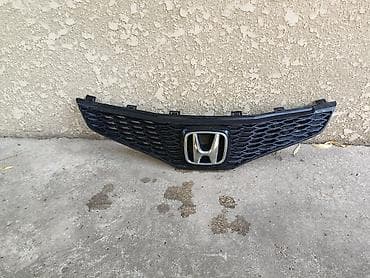 h: Решетка радиатора Honda Б/у, Оригинал — 1