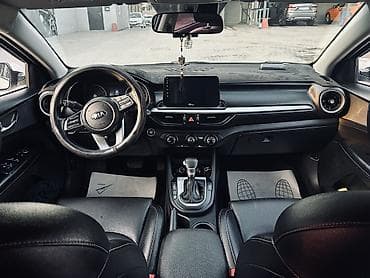 Kia K3: 2020 г., 1.6 л, Автомат, Бензин, Седан at lalafo.kg Kia K3: 2020 г., 1.6 л, Автомат, Бензин, Седан