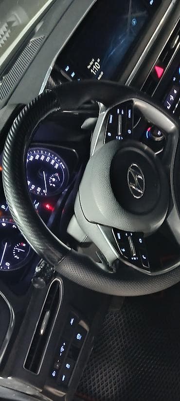 Hyundai Sonata: 2020 г., Седан — 4