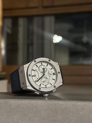 constantine meteor: Классические часы часы, Hublot, Титан, Швейцария, Водонепроницаемые, Мужские, Б/у — 2