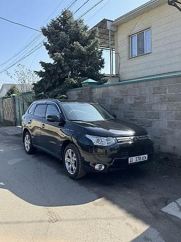 Продажа авто: Mitsubishi Outlander: 2013 г., 2.4 л, Автомат, Бензин, Кроссовер — 5