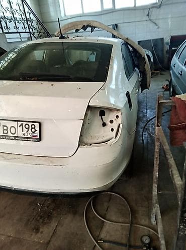 Унаа сатып алуу: Skoda Rapid (седан) – автомобиль на разбор - Марка/модель: Skoda — 1