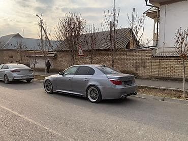 BMW 5 series: 2005 г., 4.8 л, Седан