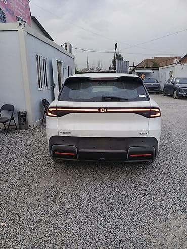 byd e7: Changan Qiyuan Q05: 2026 г., 0.1 л, Автомат, Электромобиль, Кроссовер — 4