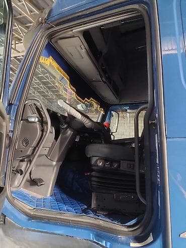 Тягач, Volvo, Контейнеровоз