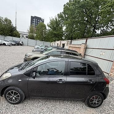 runx alex: Toyota Auris: 2009 г., Хэтчбэк — 4