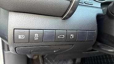 bid e5: Toyota Camry: 2018 г., 2.5 л, Автомат, Бензин, Седан — 10