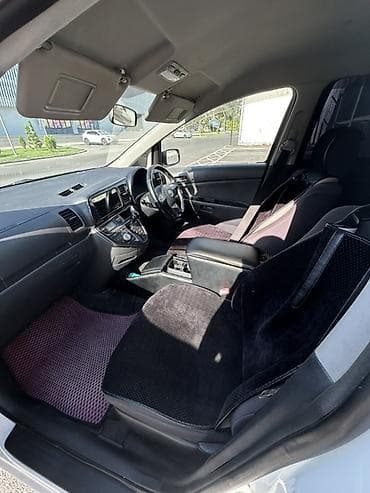 машинка кг: Toyota WISH: 2004 г., 1.8 л, Автомат, Бензин, Универсал — 5