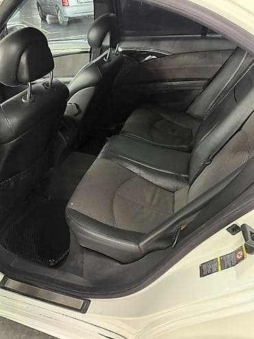 cadillac escalade: Mercedes-Benz E-Class: 2003 г., 3.2 л, Седан — 8