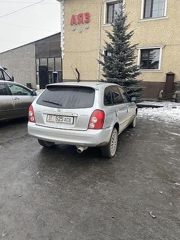 180 sx: Mazda 323: 2002 г., 1.6 л, Механика, Бензин, Хэтчбэк — 3