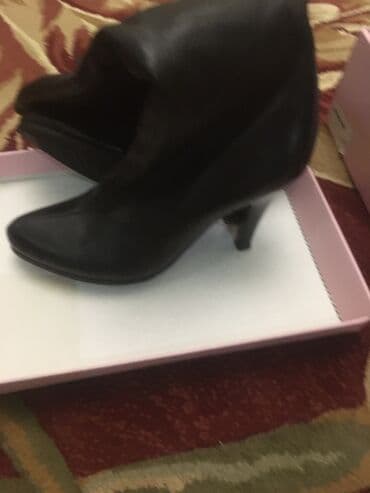 фирменный сапоги: Натуральная кожа, 39 размер, почти новая, цена 8500 сом — 3