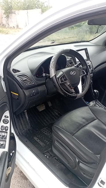 грии кондиционеры: Hyundai Accent: 2015 г., 1.6 л, Автомат, Бензин, Седан — 6