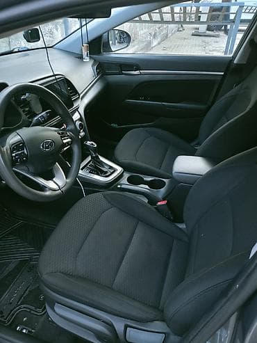нюрайс машина: Hyundai Elantra: 2019 г., 1.6 л, Бензин — 3