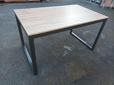 Компьютерный стол. Офисный стол. Каркас металлический цвет черный at lalafo.kg Компьютерный стол. Офисный стол. Каркас металлический цвет черный