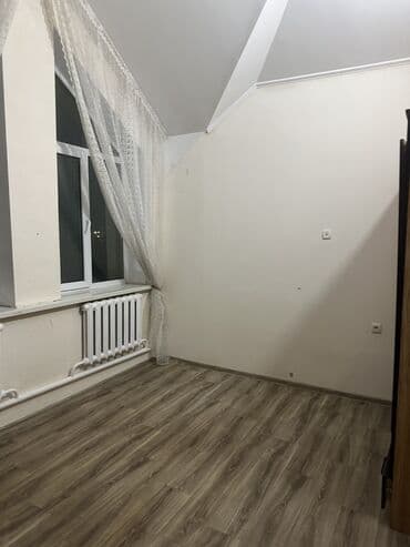 сдаю комнату на длительный срок: 20 м², С мебелью — 7