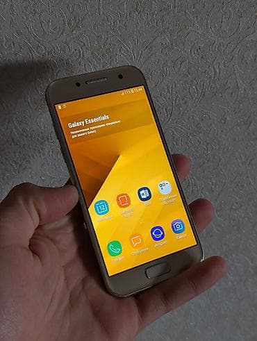 a 22: Samsung Galaxy A3 2017, Б/у, 16 ГБ, цвет - Золотой, 2 SIM — 2
