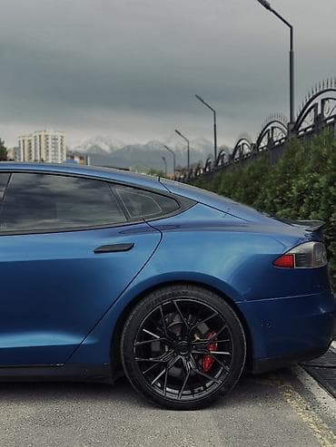 Tesla Model S: 2015 г., Электромобиль, Лифтбек — 5