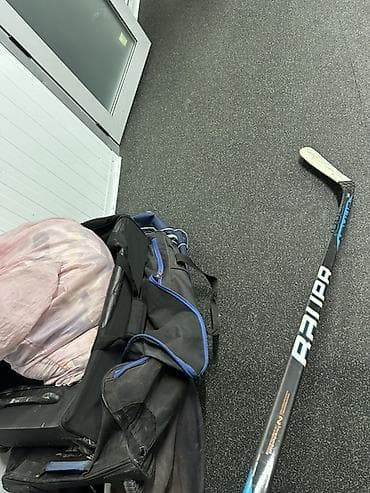 Хоккейная клюшка Bauer (композит) - Марка: Bauer - Материал at lalafo.kg Хоккейная клюшка Bauer (композит) - Марка: Bauer - Материал