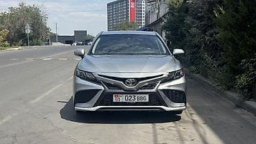 Toyota Camry: 2022 г., 2.5 л, Типтроник, Бензин, Седан — 1