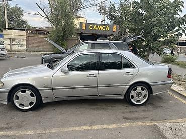 Mercedes-Benz С -класс W202 (седан), интерьер - Просторный салон с