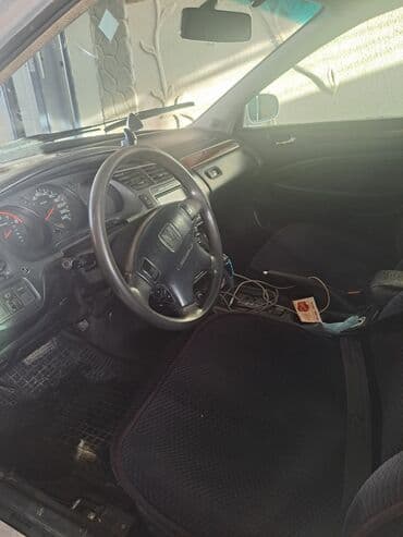 реклама авто: Honda Accord: 1999 г., 2 л, Типтроник, Бензин, Седан — 6