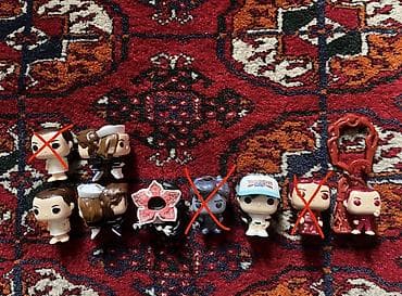 чехлы на 7: Продаю фигурки “Очень странные дела» цена 1 шт. 200 сом, в комплект — 1