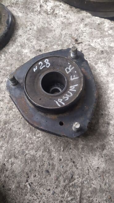 Toyota Ipsum Чашка опорная, Тойота Ипсум чашка стойки пружины Год