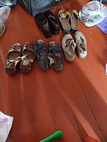 Бюро находок: Женские обуви даром,но сапоги за наличные! — 1