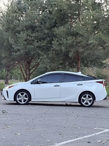 e2 byd: Toyota Prius: 2019 г., 1.8 л, Автомат, Гибрид, Хэтчбэк — 5