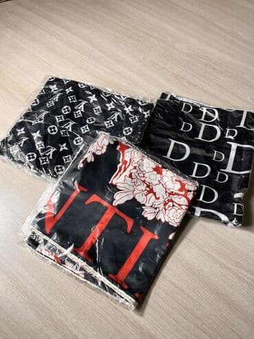 воротник шарф на пуговицах: Атласные платки 11шт за 1000сом Новые‼️ Dior, Luis Vuitton - Разные — 1