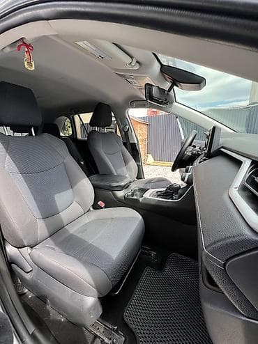 продаю рав4: Toyota RAV4: 2019 г., 2 л, Автомат, Бензин, Кроссовер — 8