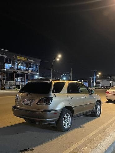 q 7: Lexus RX: 1999 г., 3 л, Автомат, Бензин, Кроссовер — 4