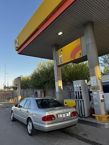 е 211: Mercedes-Benz E-Class: 1997 г., 2.8 л, Автомат, Бензин, Седан — 4