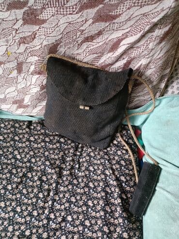 срочно продаю в связи с переездом: Бинокль классического типа (Porro-призма), черный, металлический — 5