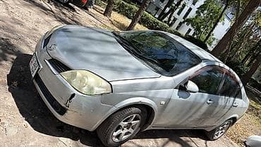 red cell: Nissan Primera: 2002 г., Автомат, Седан — 4
